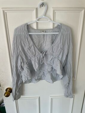 Aritzia Sunday Best Light Gray Ruffle Tie-Front Blouse 1X